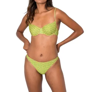 Aima Dora | Essential Bottom