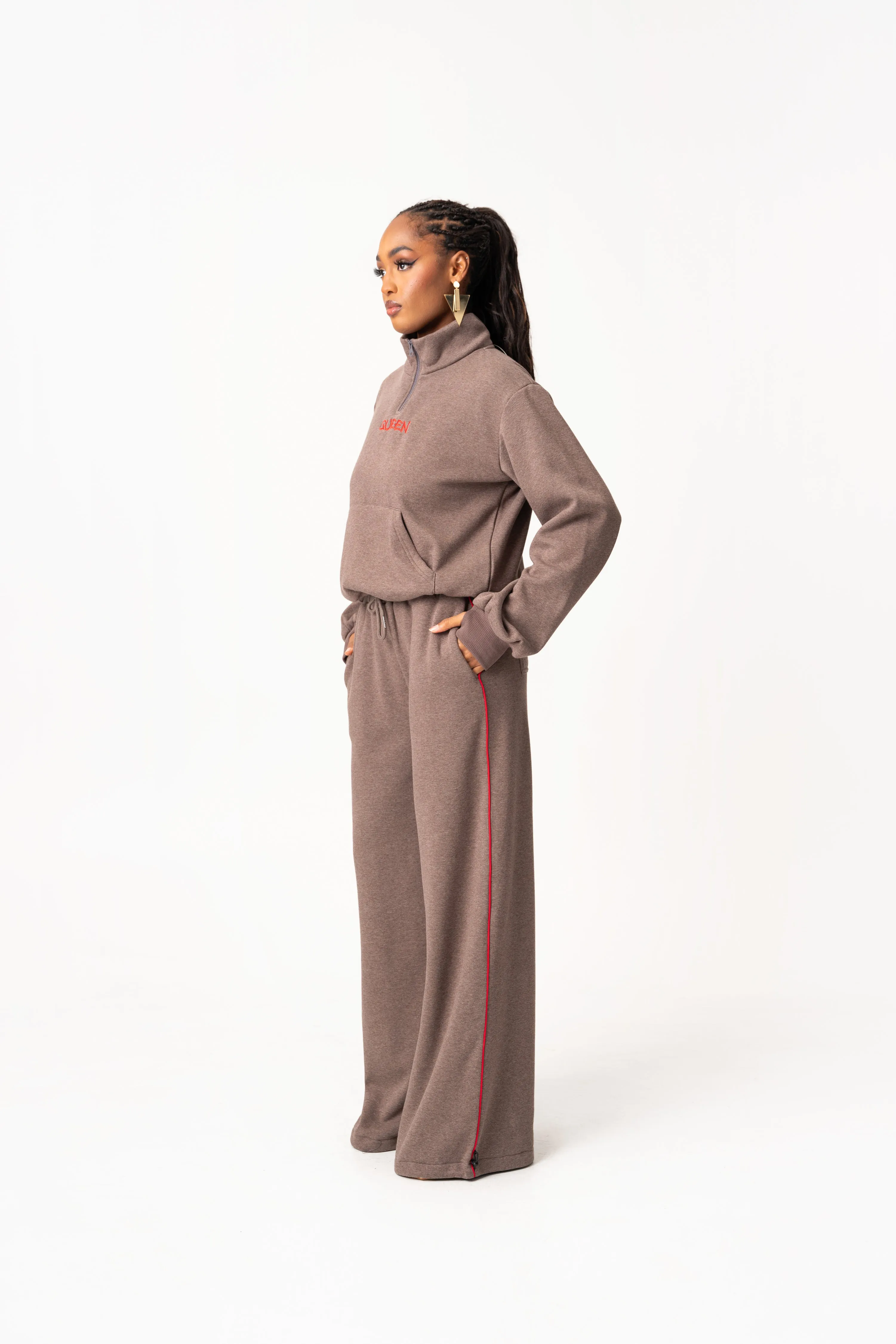 ASH BROWN QUEEN Plush fleece Pullover