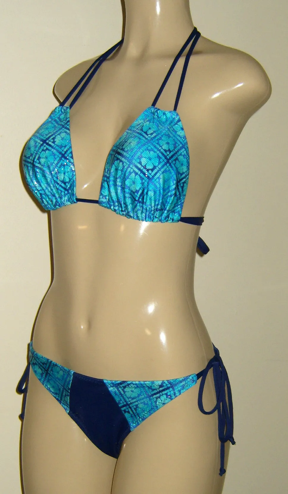 Double String Top and Single Tie Bottom