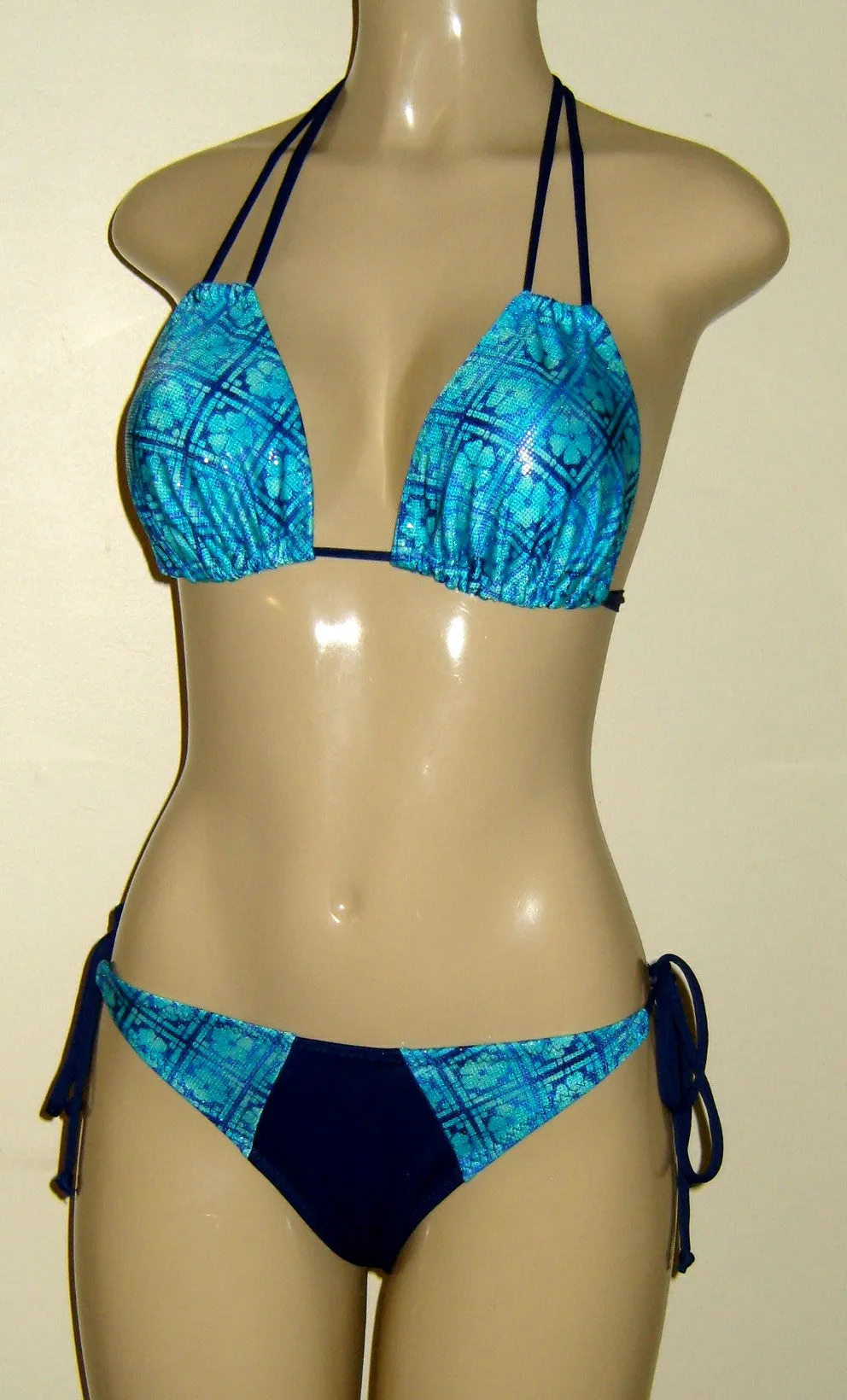 Double String Top and Single Tie Bottom