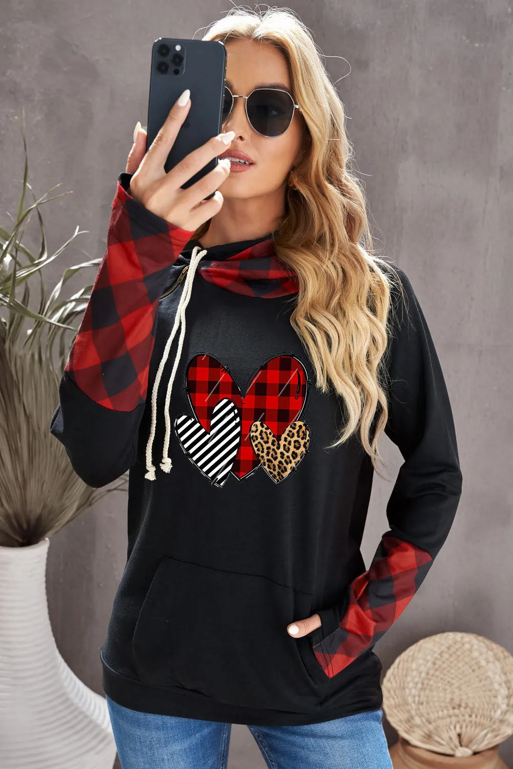 Fiery Red Graphic Hearts Print Plaid Patchwork Pocket Pullover Hoodie