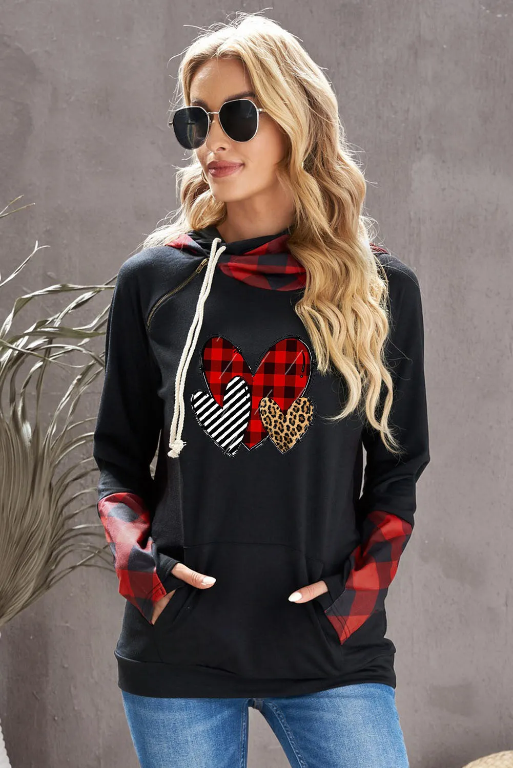 Fiery Red Graphic Hearts Print Plaid Patchwork Pocket Pullover Hoodie