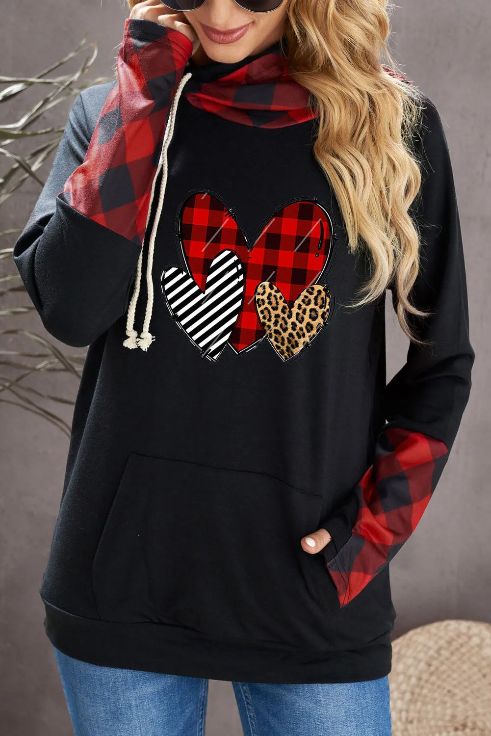 Fiery Red Graphic Hearts Print Plaid Patchwork Pocket Pullover Hoodie