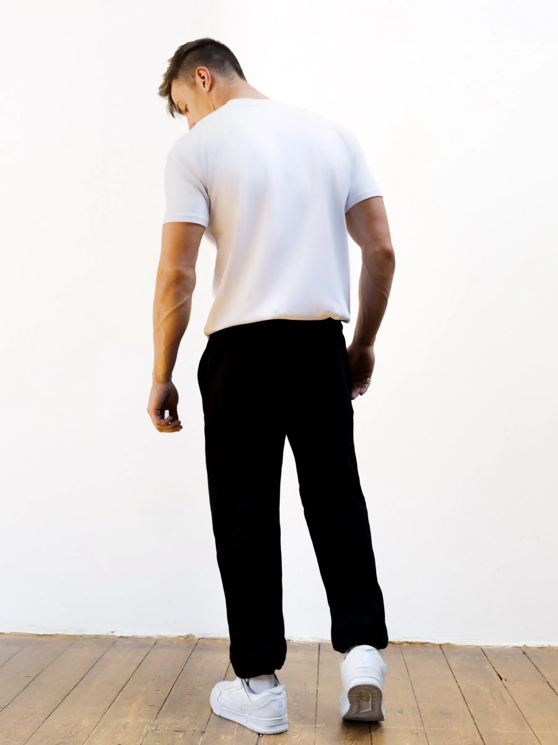 Legacy Relaxed Sweatpants - Black