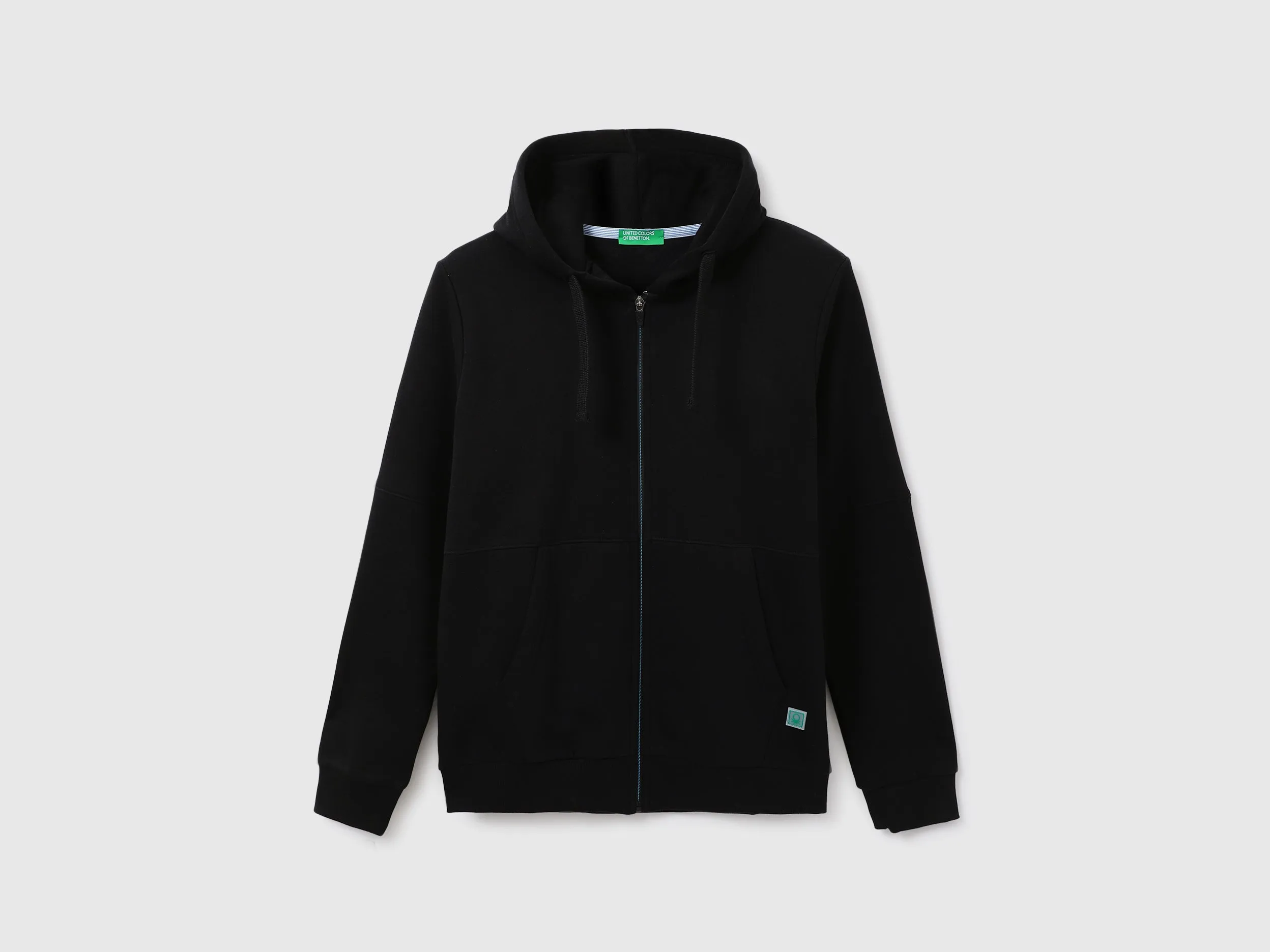 Men Solid Hooded Neck Sweatshirt