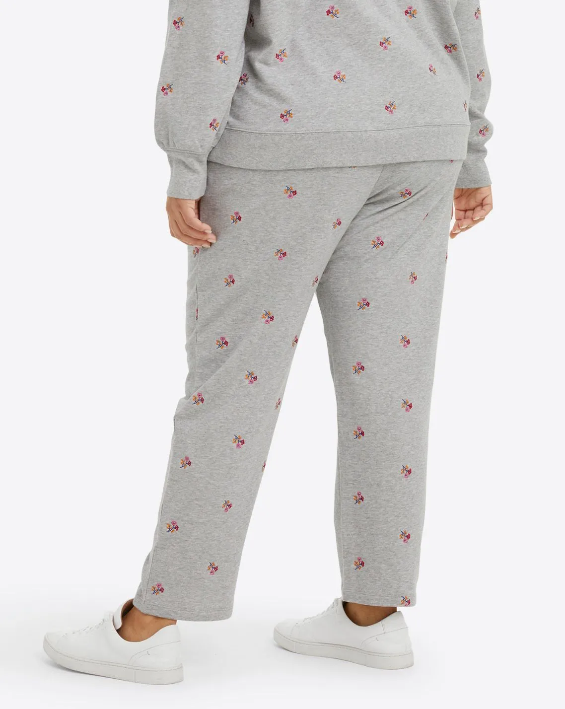 Natalie Sweatpants in Embroidered Viola