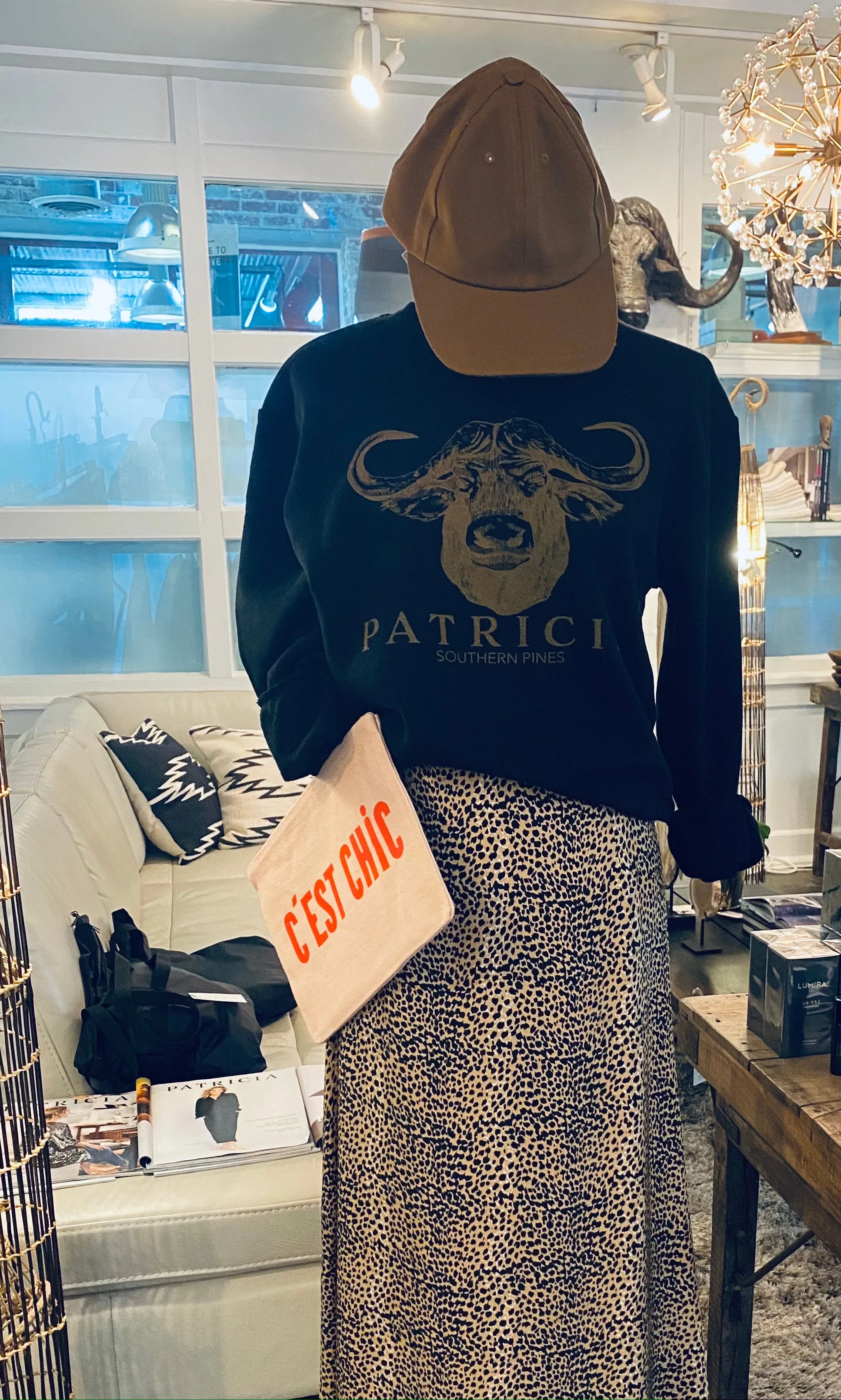 PATRICIA Graphic Sweatshirt Black