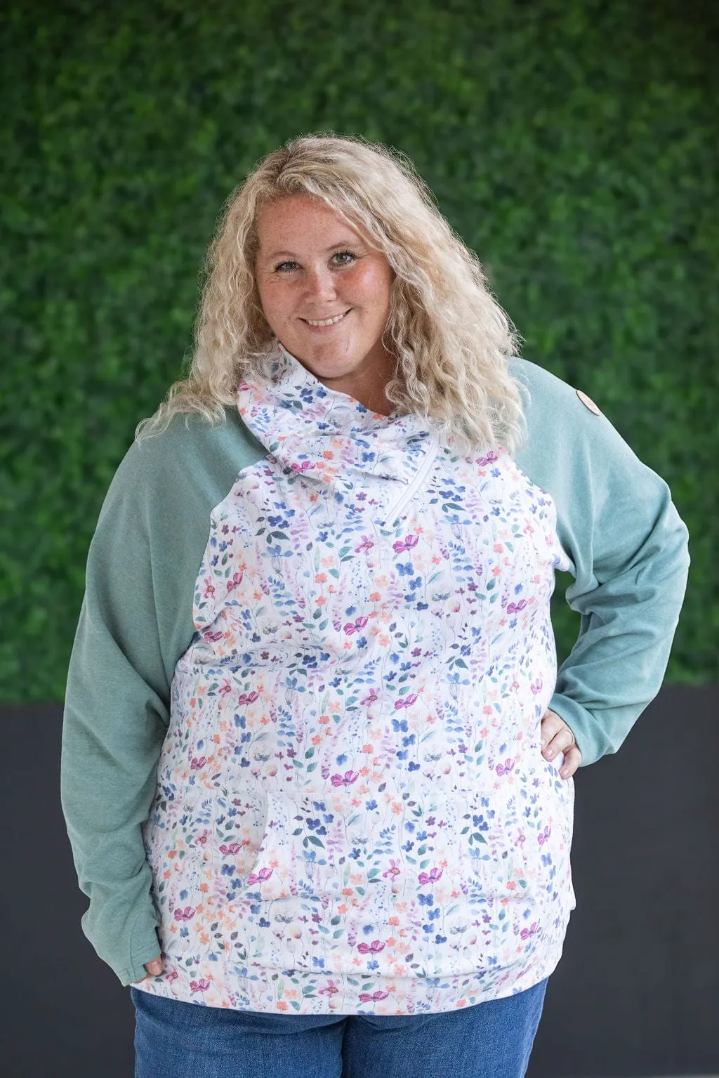 PHC- Paradise Floral Zipcowl Pullover w/Sage Sleeves