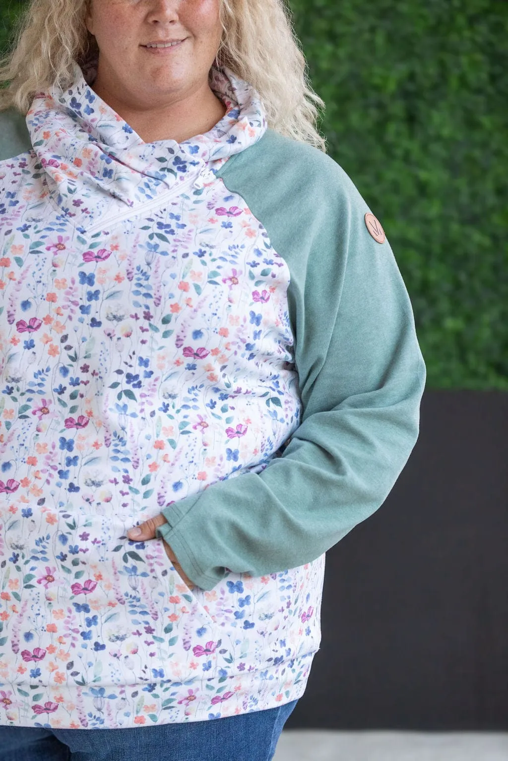PHC- Paradise Floral Zipcowl Pullover w/Sage Sleeves