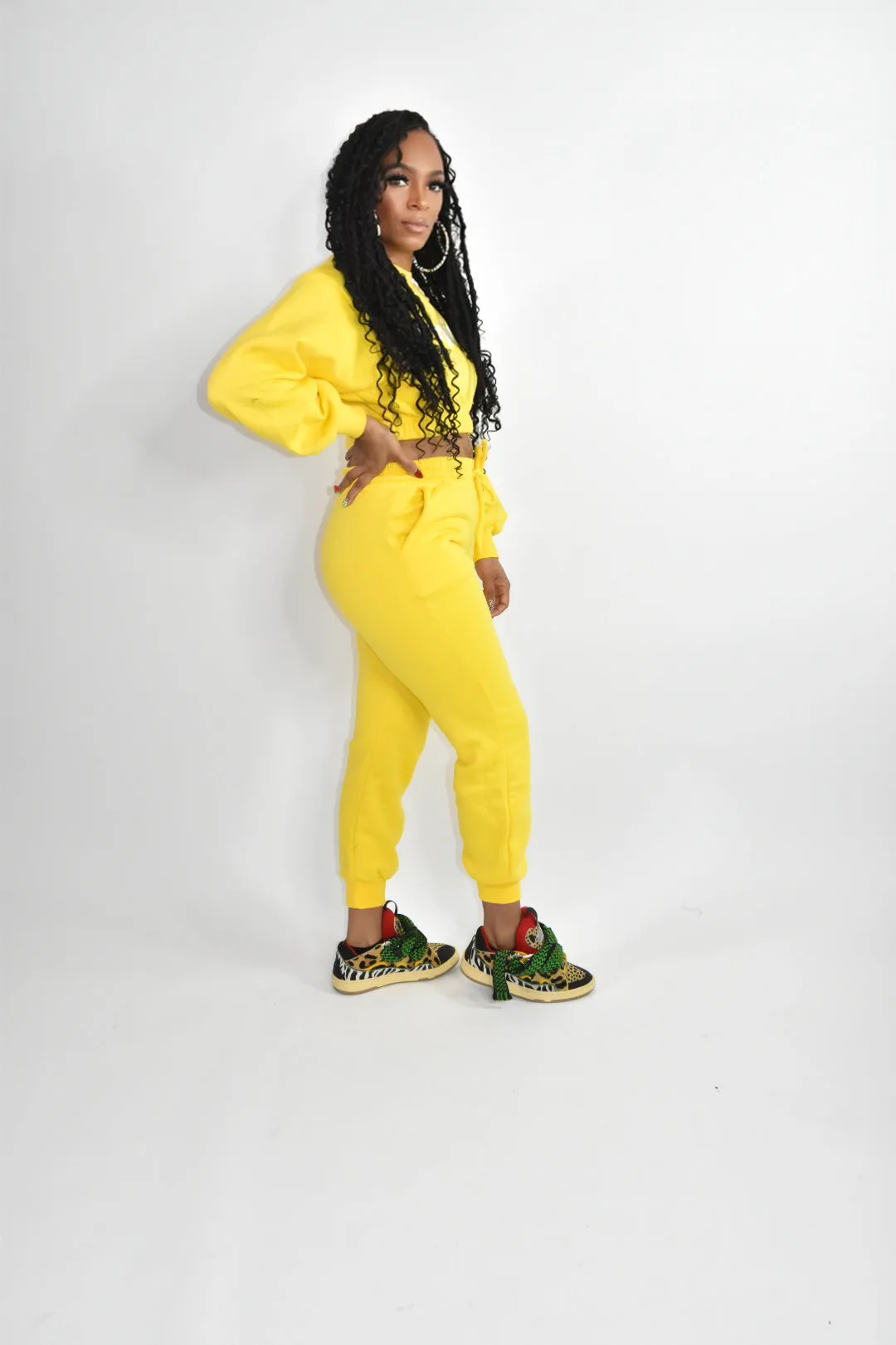 POPPIN PERIODT Yellow Jogger Set