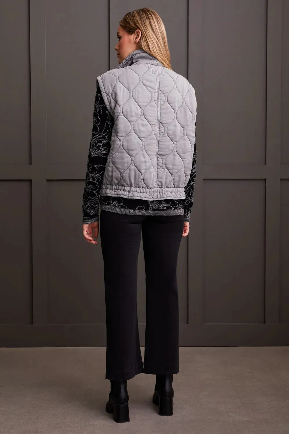 Quilted Vest in Elephant