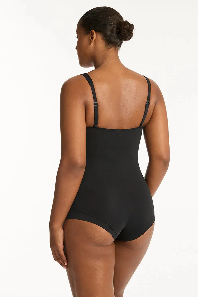 Sea Level - Essentials Twist Front Multifit Boyleg One Piece