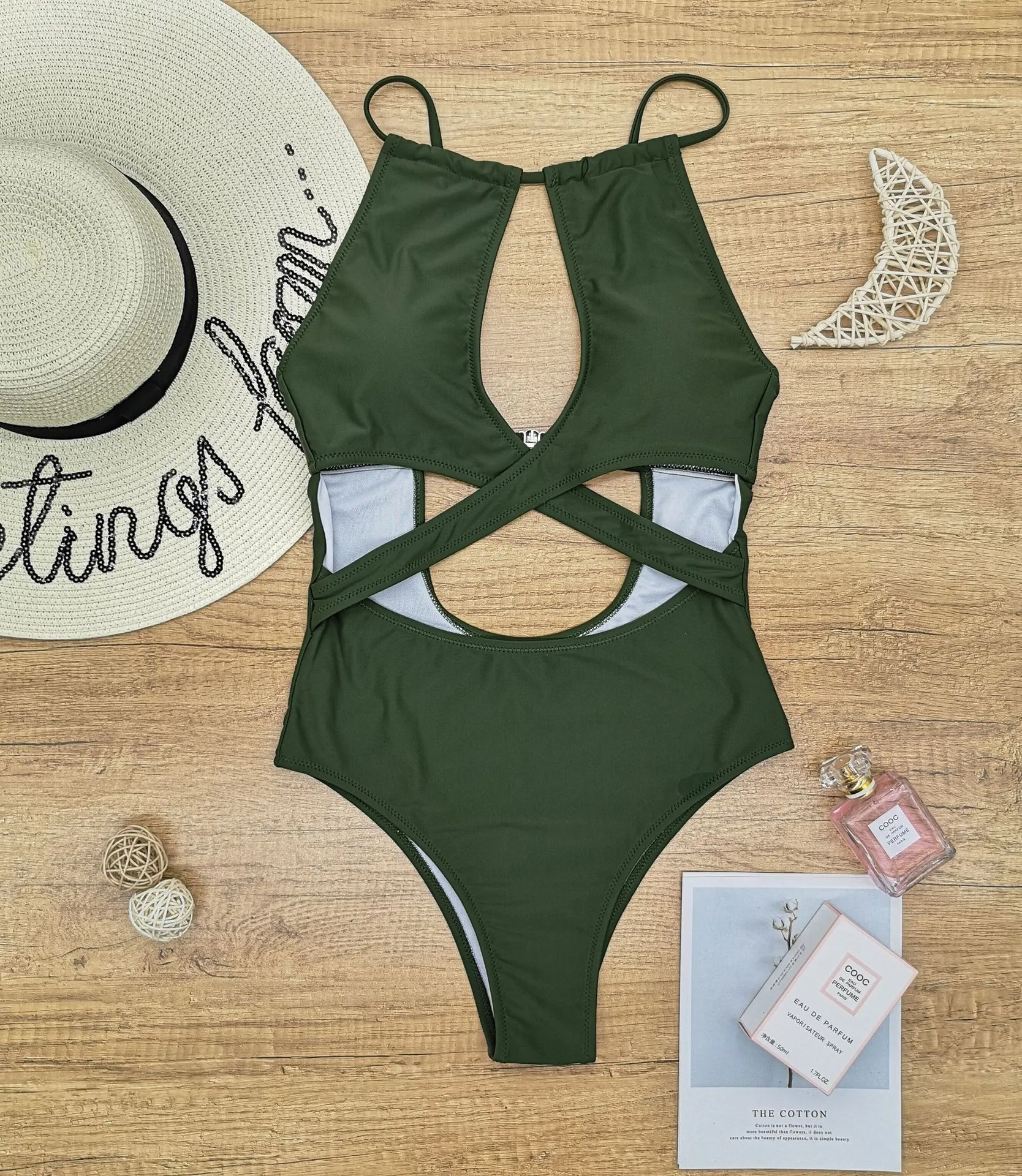 Sexy One-Piece Halter Swimsuit( 2 colors)