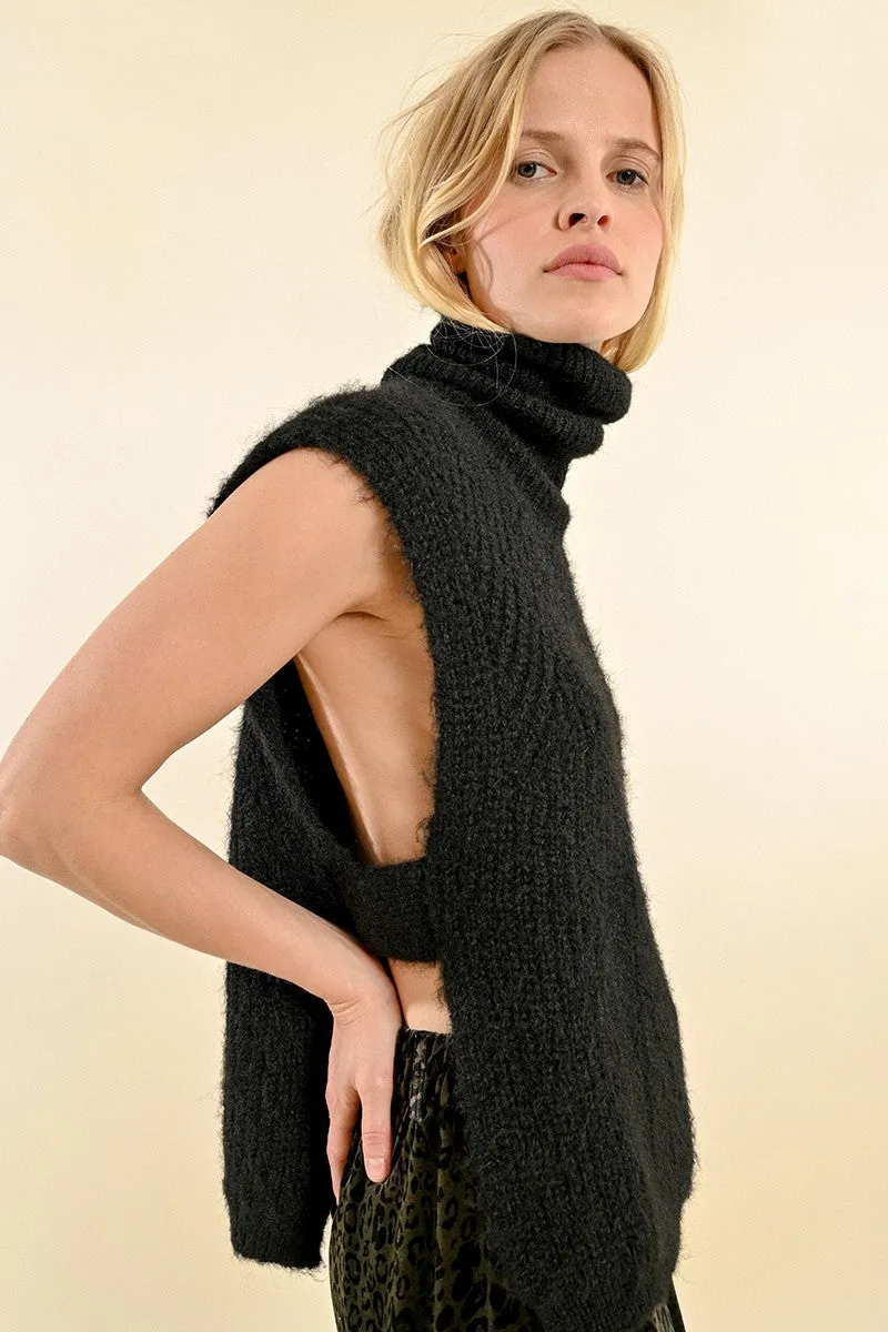 SLEEVELESS OPENWORK SWEATER WITH TURTLENECK