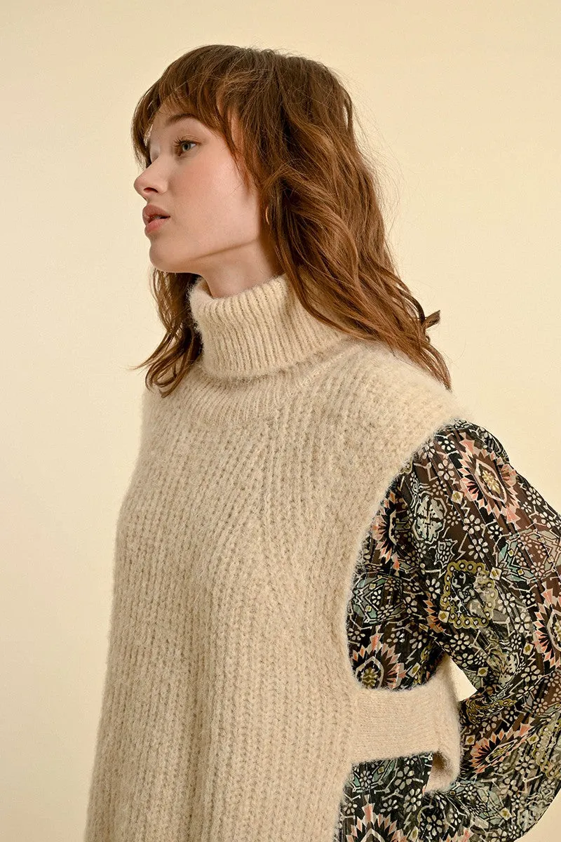 SLEEVELESS OPENWORK SWEATER WITH TURTLENECK