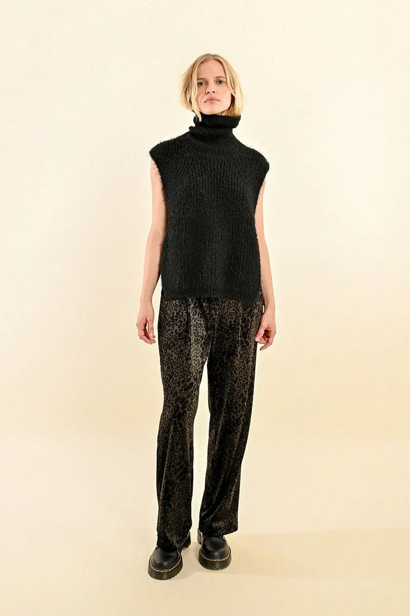 SLEEVELESS OPENWORK SWEATER WITH TURTLENECK