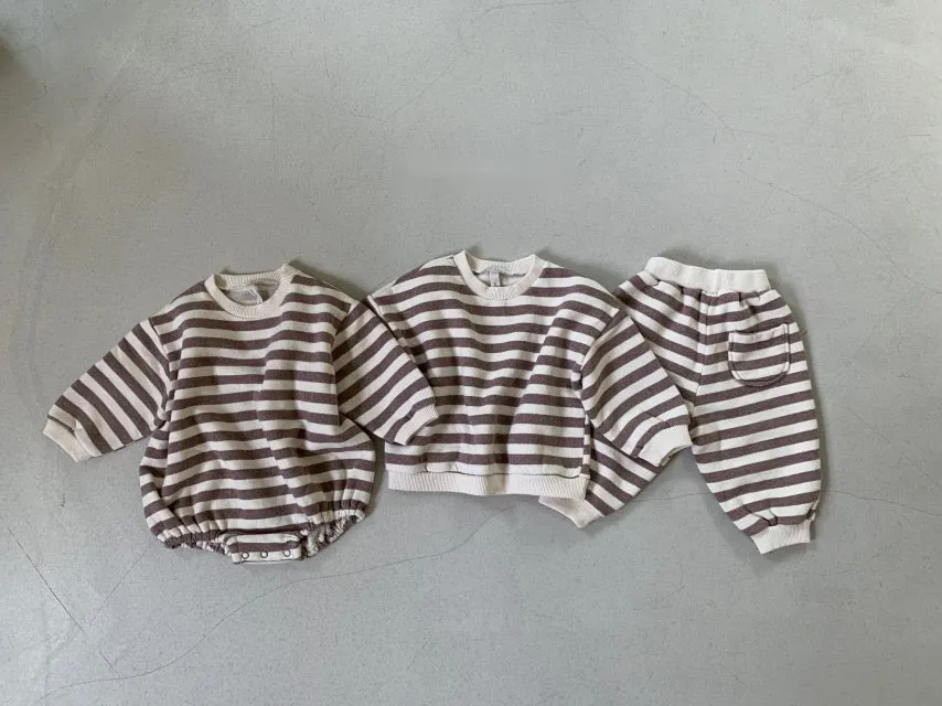 Sweatshirts and Jogger Pants (Set)