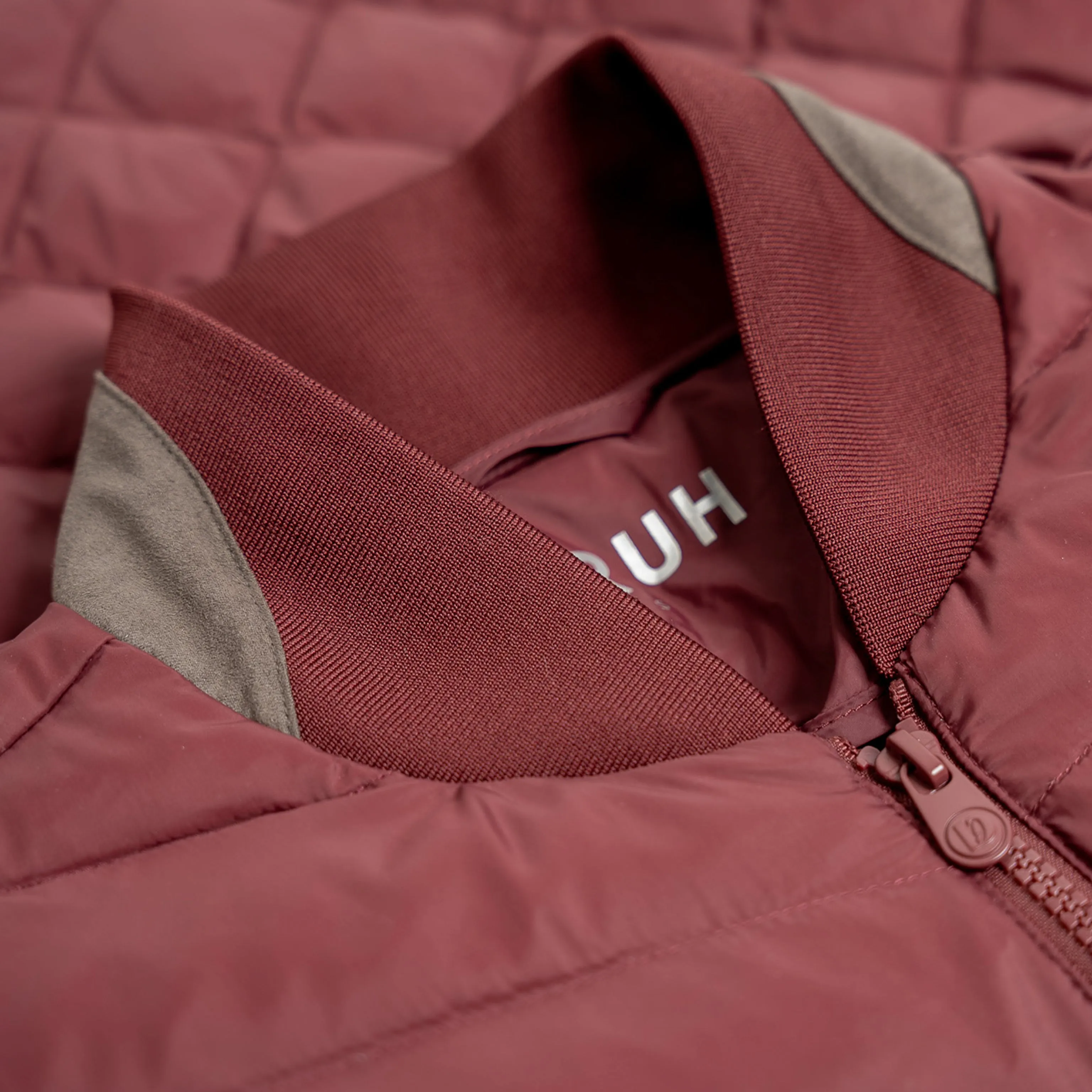 The Arctic Vest - Burgundy