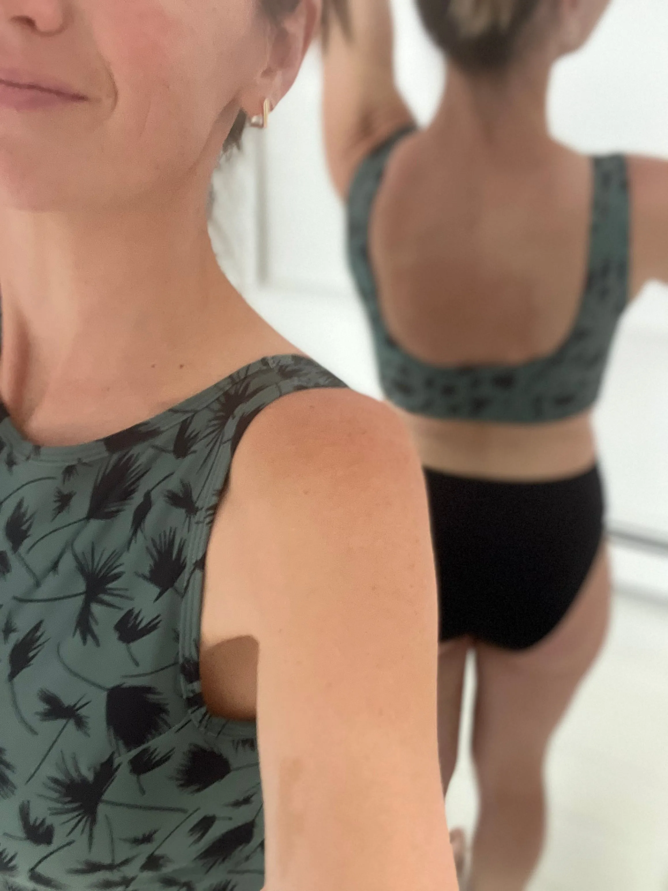 The High-Waist Bottoms in Black