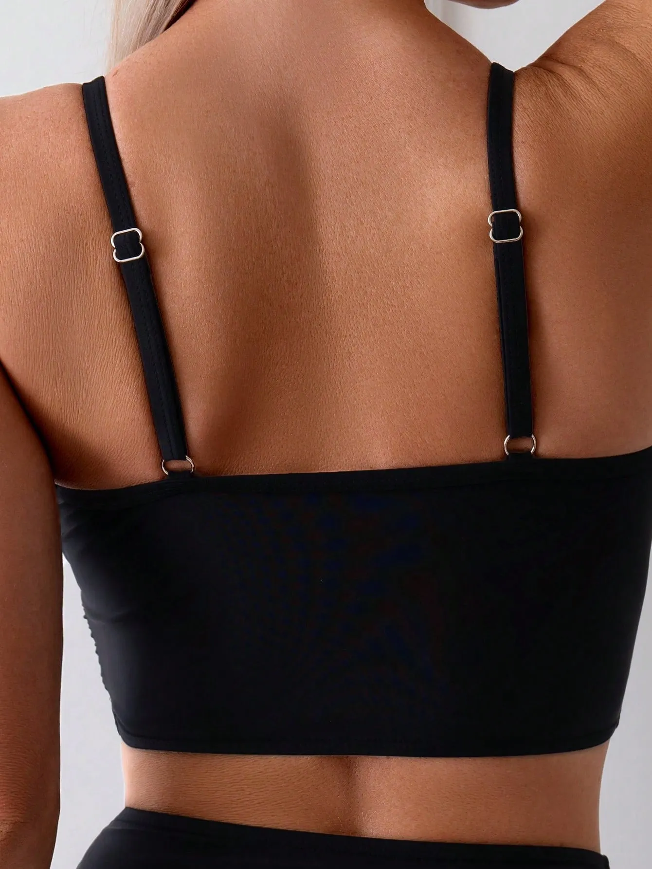 Top de Bikini Halter Unicolor para Mujer en Cherry Vibes