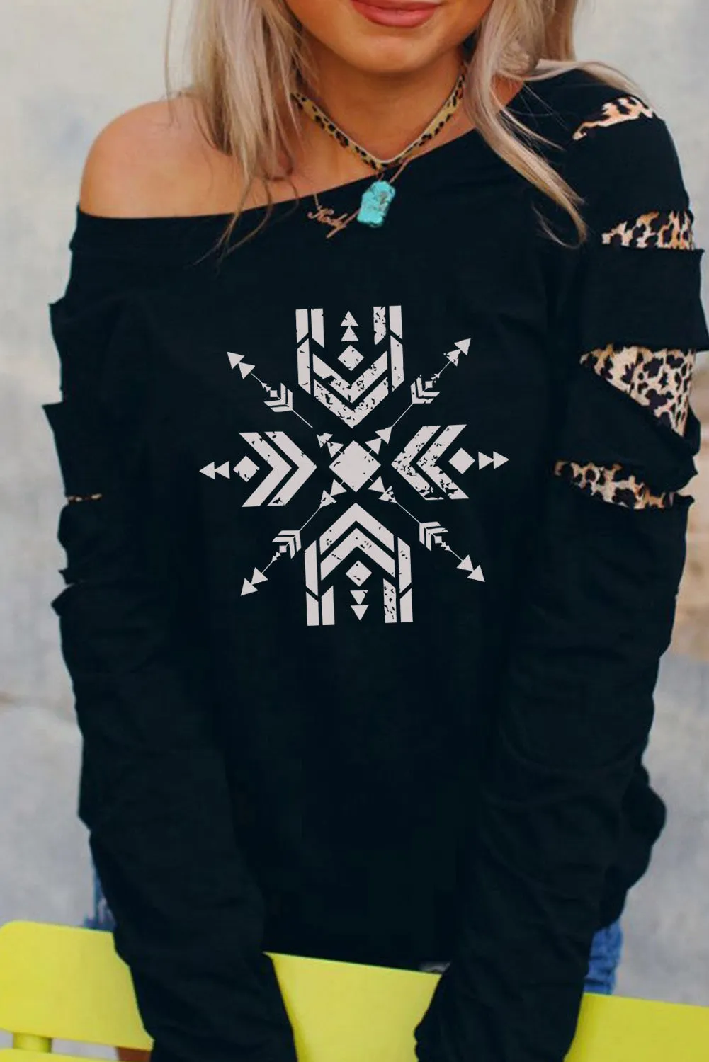 Western Graphic Print Leopard Cut-out Long Sleeve Sweatshirt